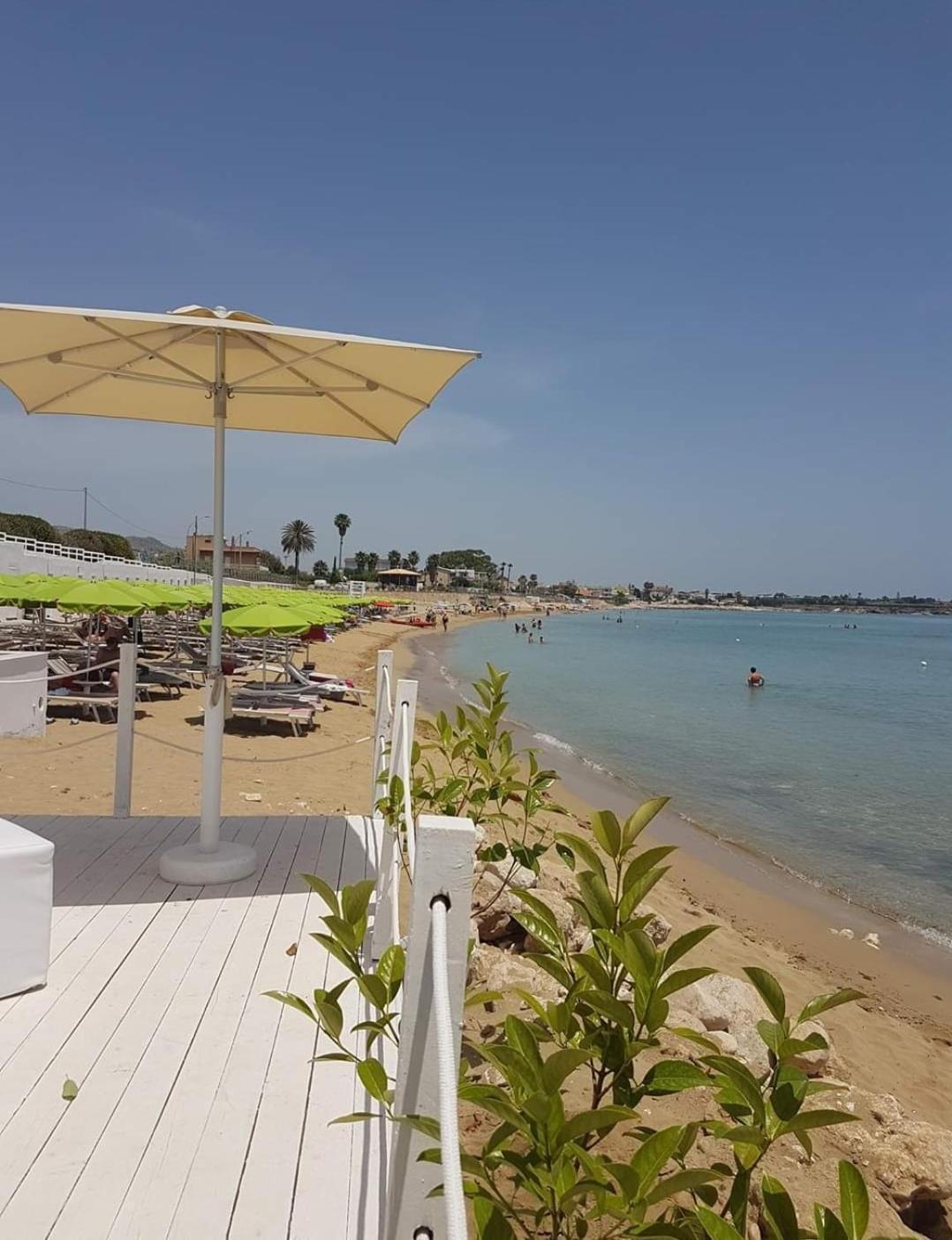 아볼라 La Rosa Dei Venti B&B 외부 사진