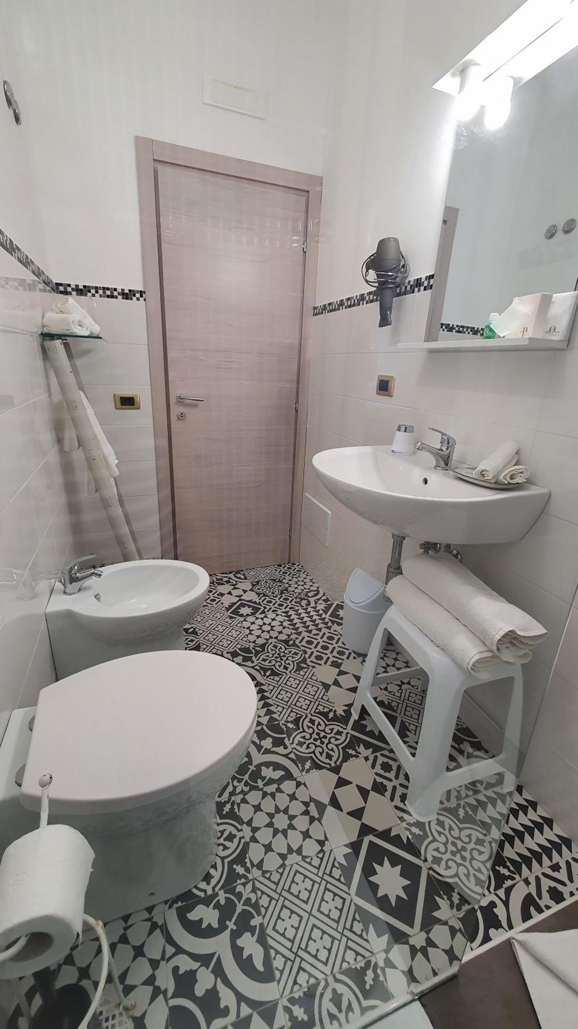 아볼라 La Rosa Dei Venti B&B 외부 사진