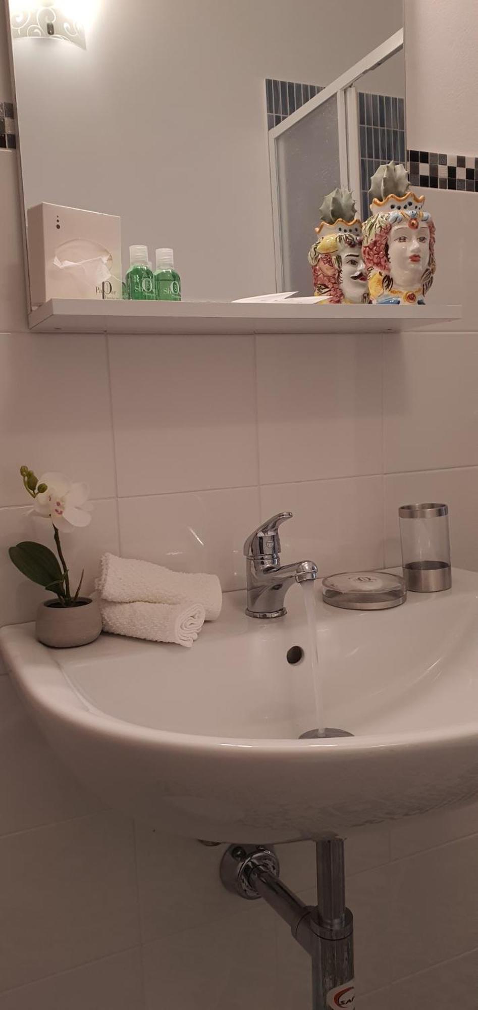 아볼라 La Rosa Dei Venti B&B 외부 사진